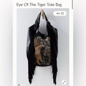 Eye of the Tiger tote bag